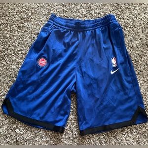 NWT Nike NBA Detroit Pistons Team Player Issue Practice Shorts AV1804 Small Blue